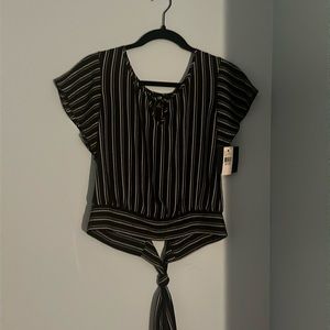 iZ Byer Tye shirt